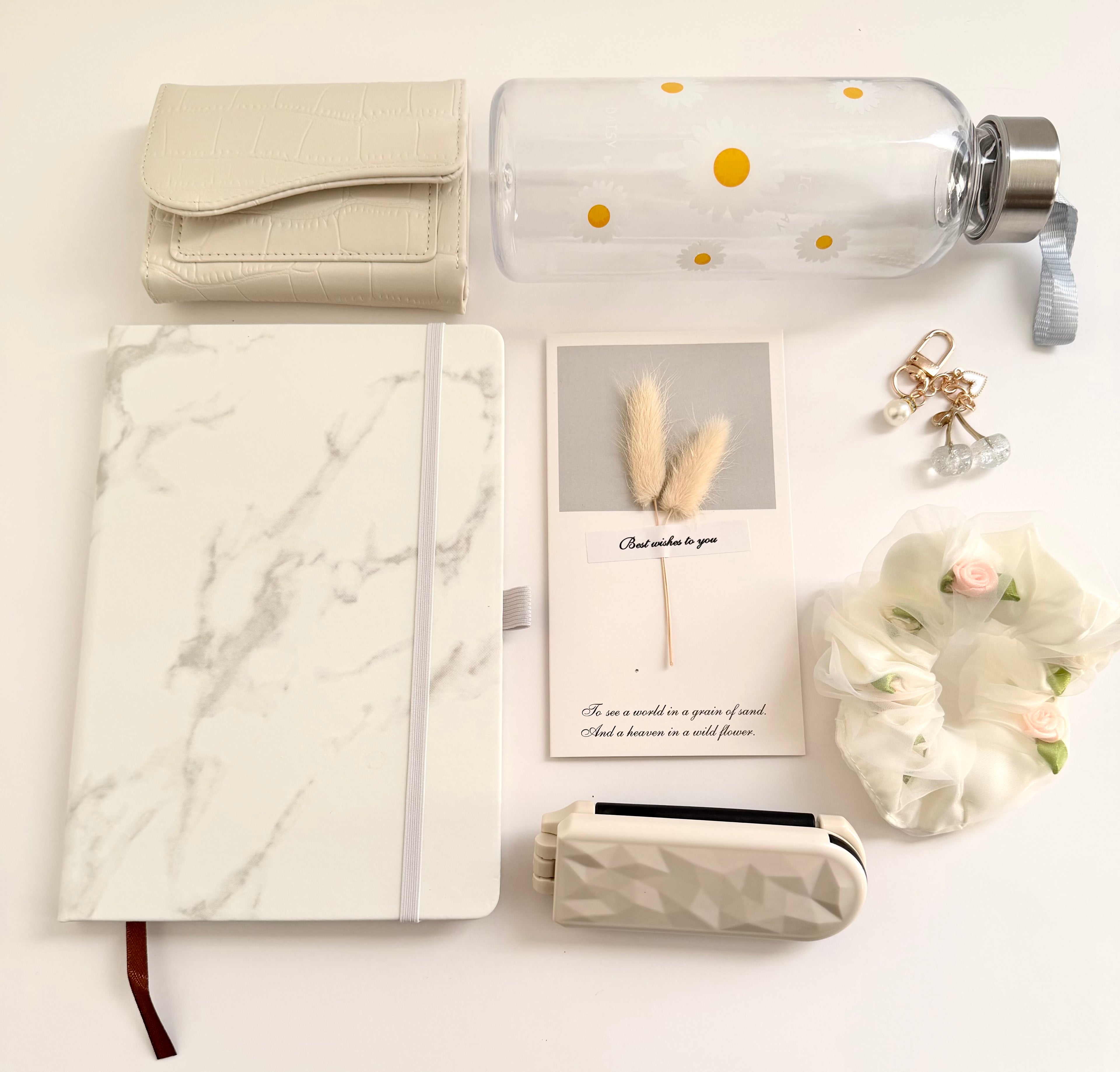 🤍🕊️White Daisy Gift Bundle
