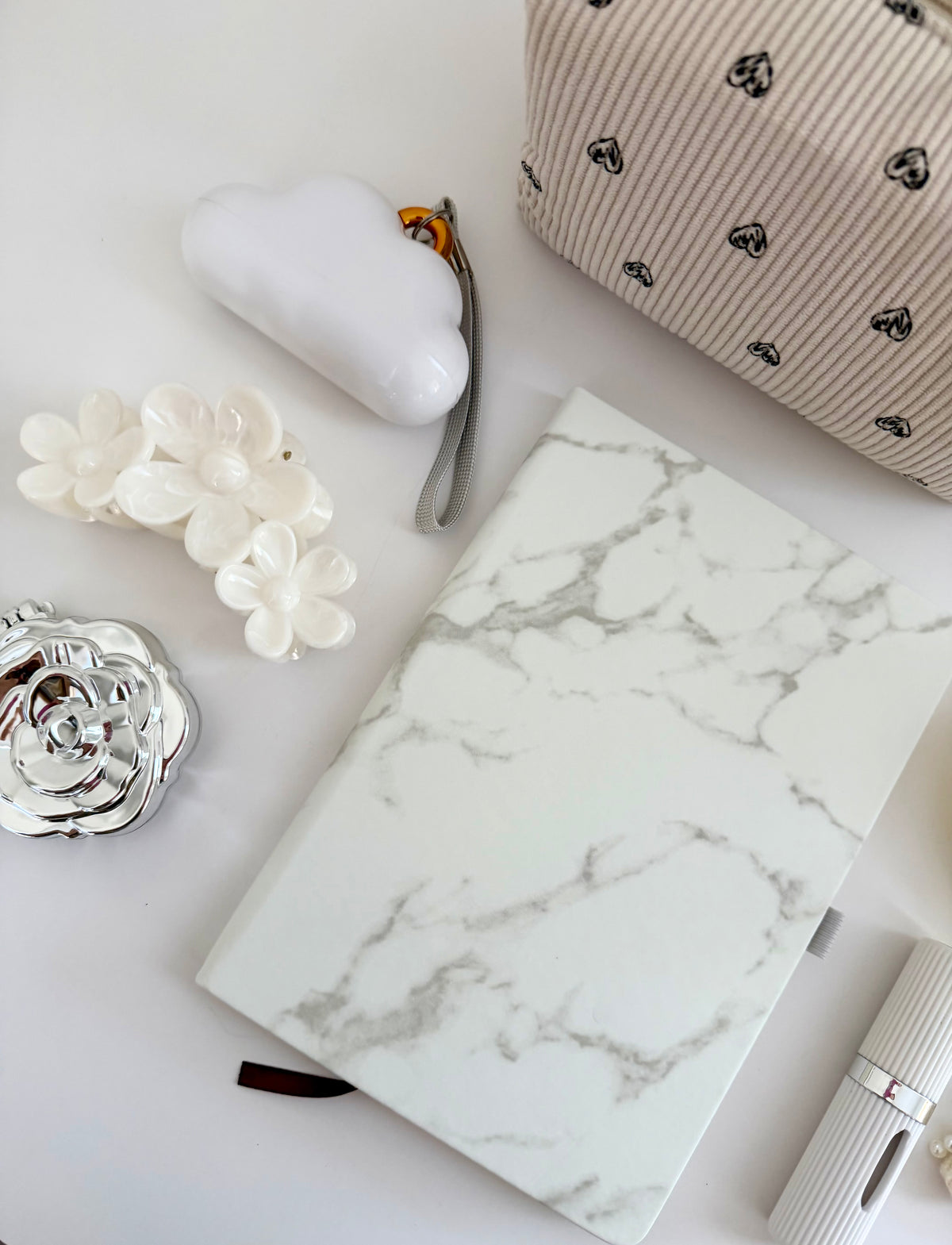 White Daisy Gift Bundle