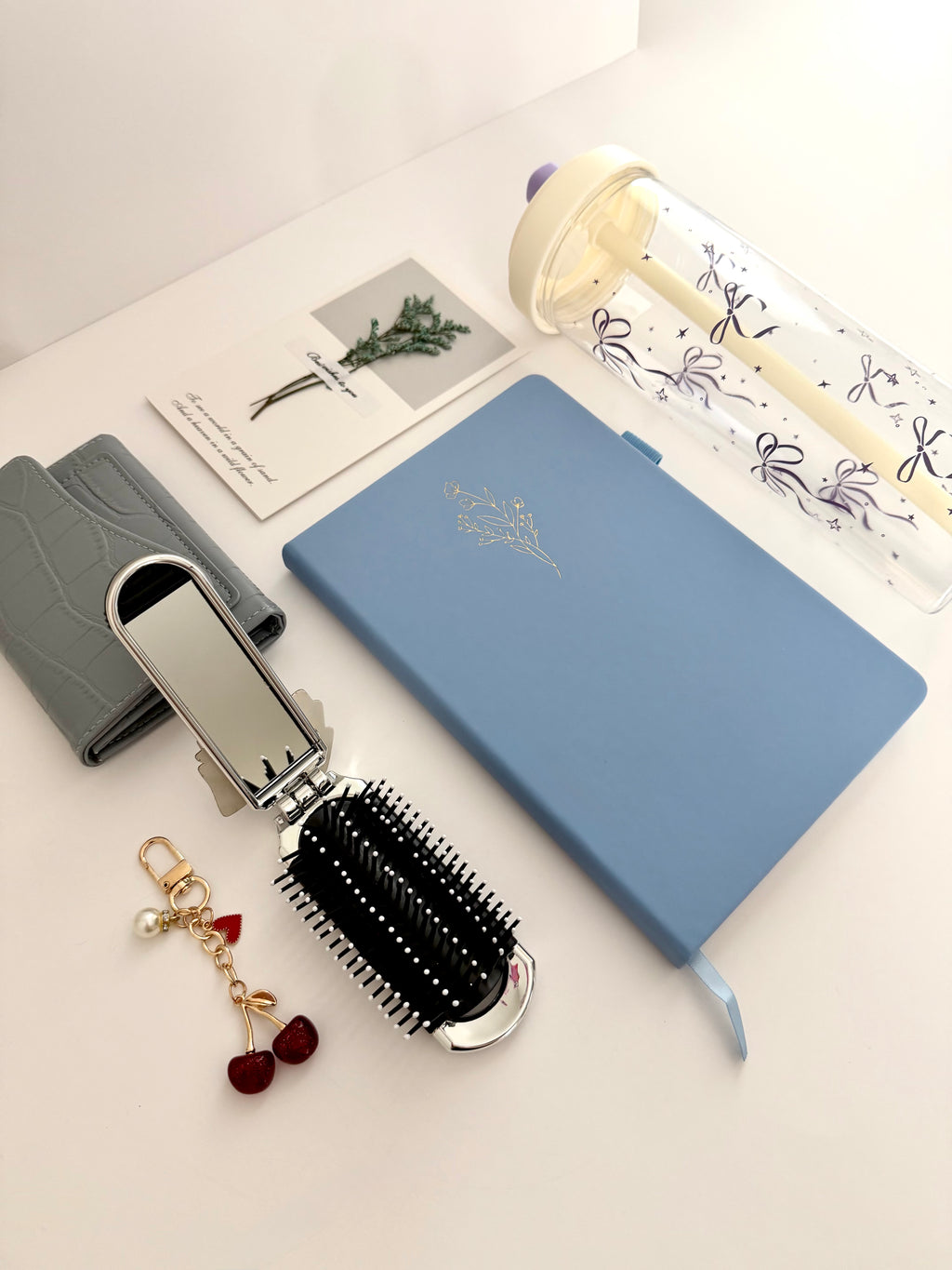 🦋🧊Lavander Stars & Ribbon Gift Box