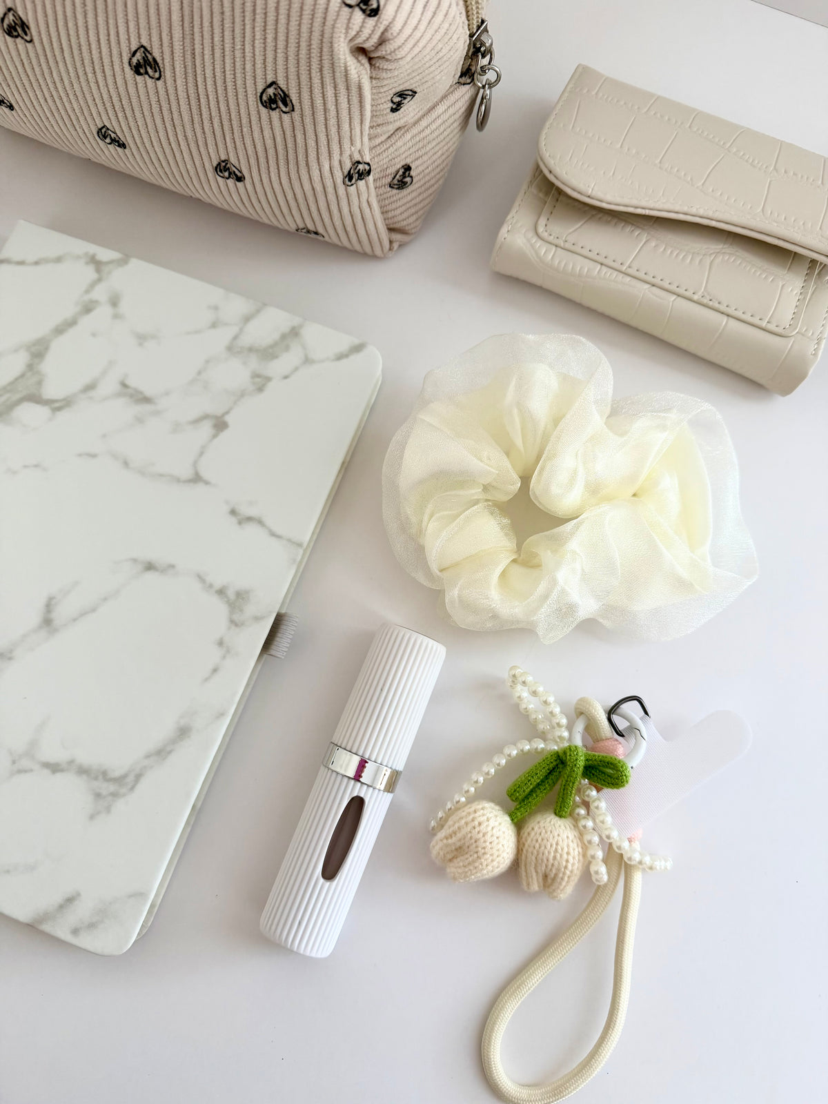 White Daisy Gift Bundle