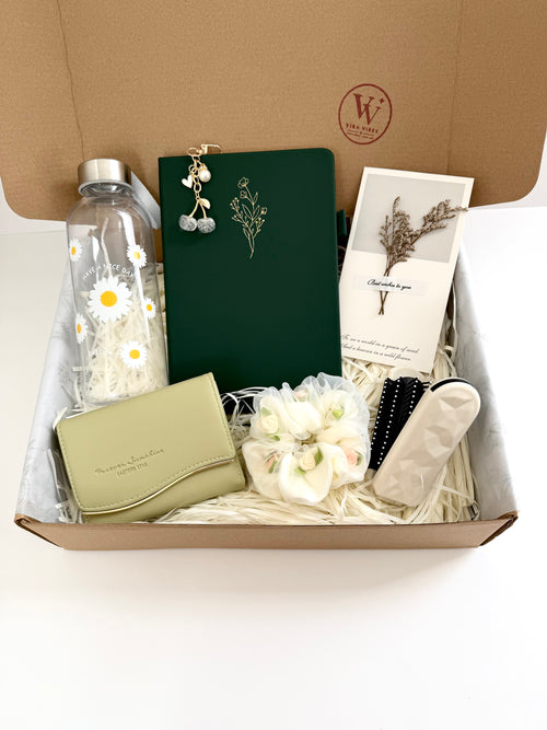 💚🌿 Forest & Daisy Gift Bundle